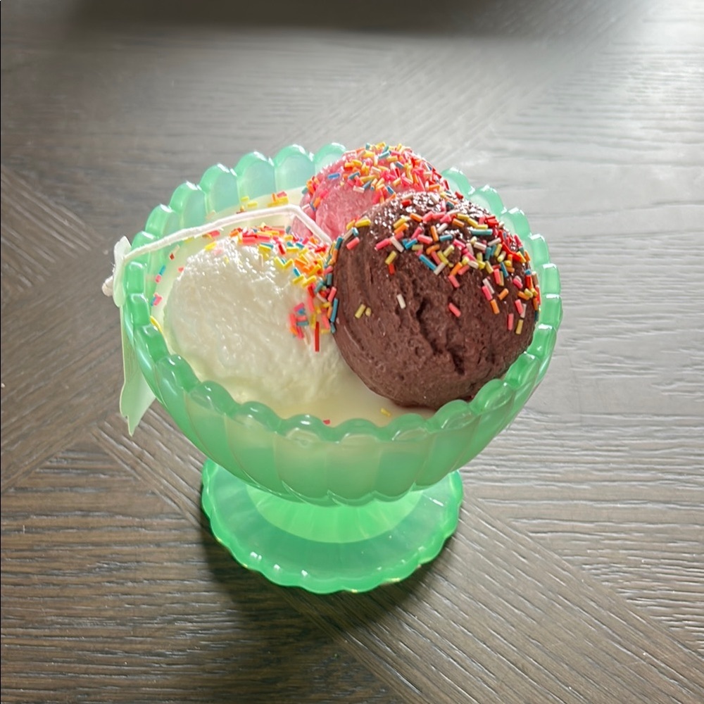 Green Ice Cream Bowl Candle with Sprinkles Decoration NWT
